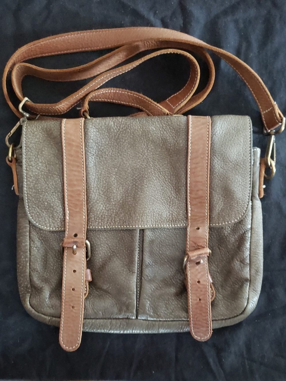 ROOTS  Brown Leather Crossbody Handbag